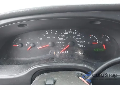 2006 Ford E-350 Super Duty Xl/Xlt z USA, uszkodzony, nr VIN 1FBSS31L06HA69881